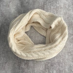 Banana Republic Infinity Neck Scarf
